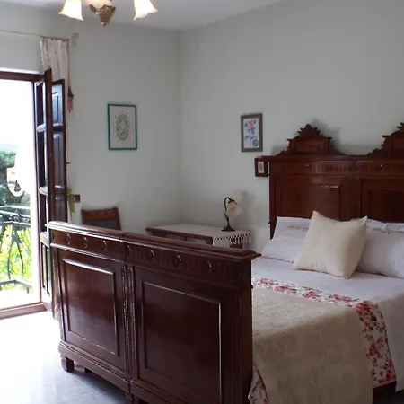 Bed & Breakfast White Donkey *