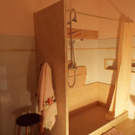 Bed & Breakfast White Donkey *