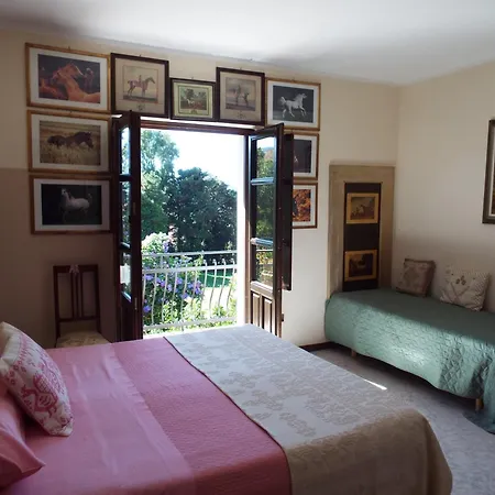White Donkey Bed & Breakfast Cuglieri